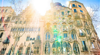 Excursión urbana Casa Batlló Barcelona con alquiler de vehículo con conductor VIP Montpe Tours